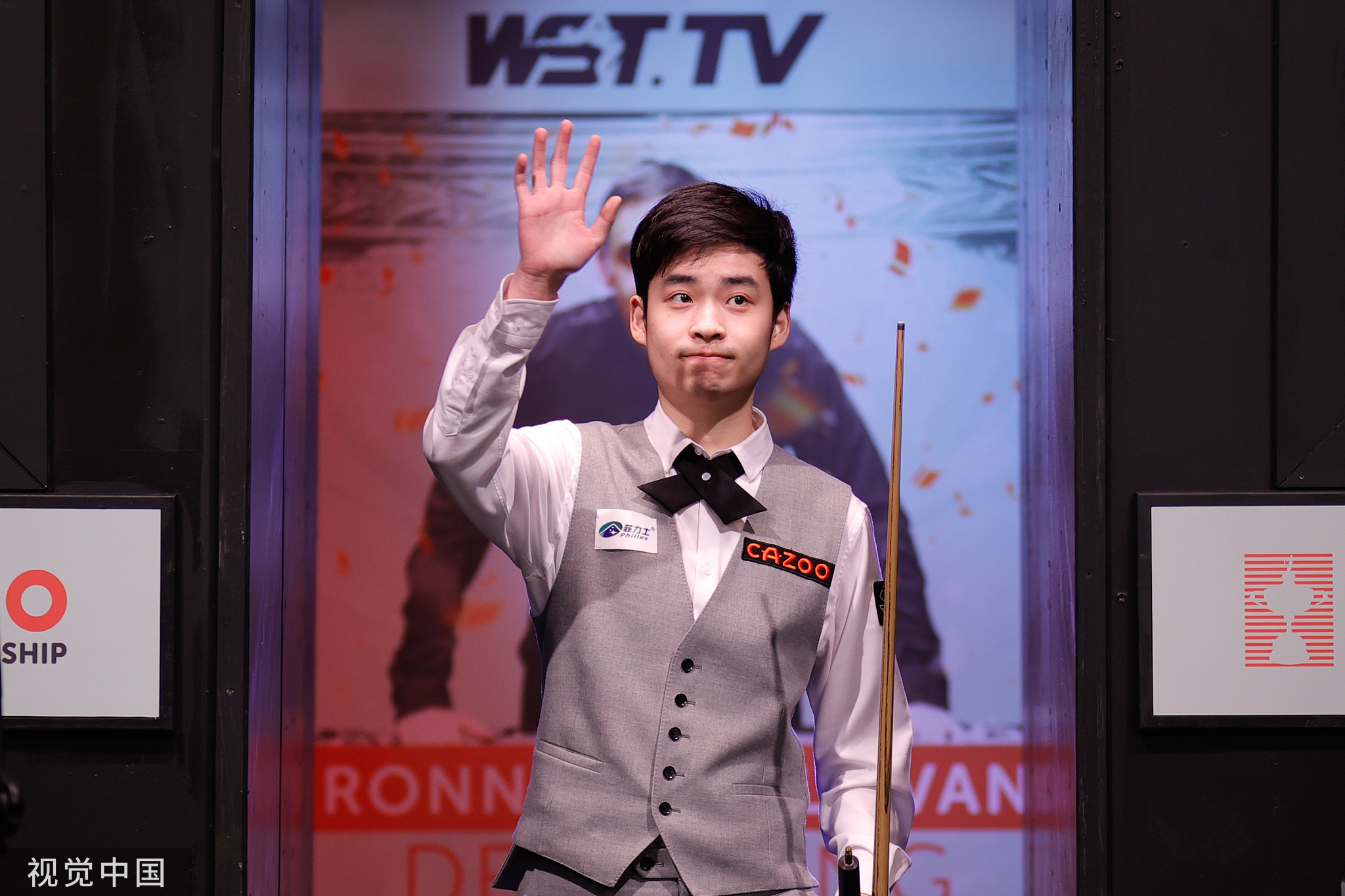 还是与队友 还是与队友